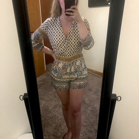 Floral Romper - Picture 1 of 3